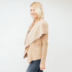 Hazel brown Cape Jacket see pictures faux fur trim size XL